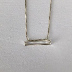 Kendra Scott Leanor Bar Gold Pendant